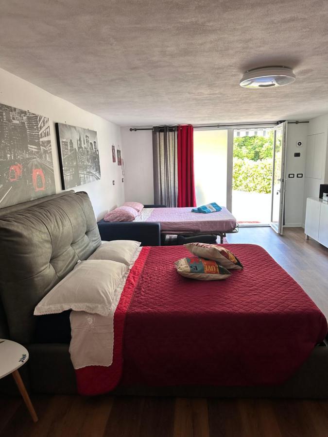 Vacabruz Apartment Besano Esterno foto