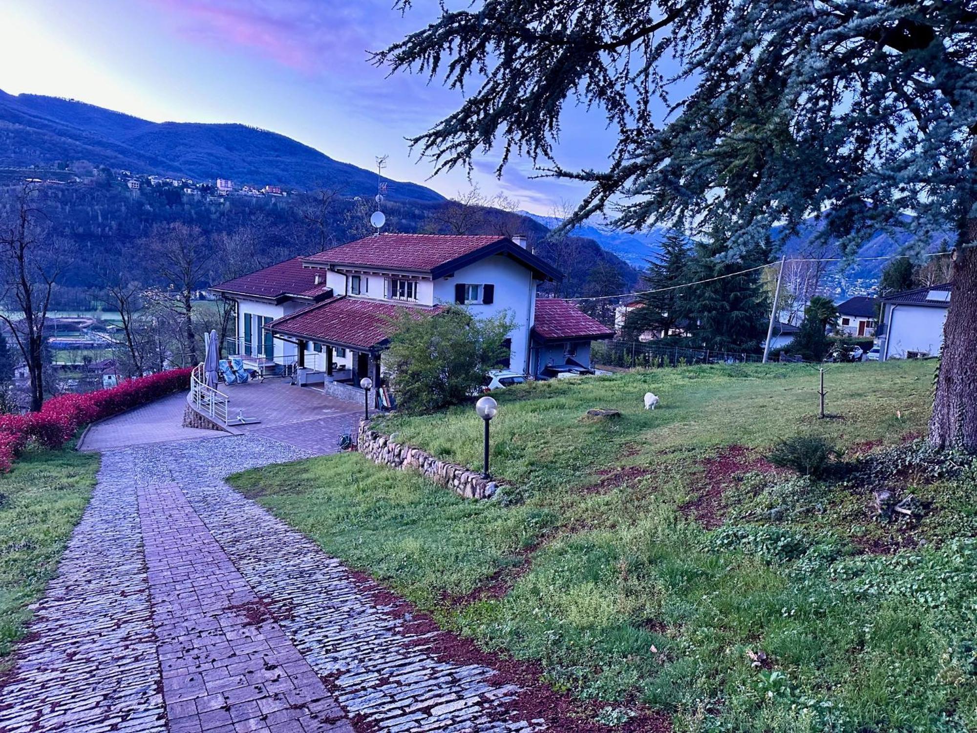 Vacabruz Apartment Besano Esterno foto